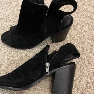 Womens Steve Madden black open toe bootie